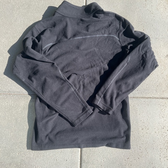 Nike quarter zip
Size S

#streetwear #vintage #fashion #skate - Picture 3 of 3
